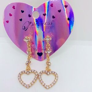 Earrings rhinestone hearts pierced! Adorable